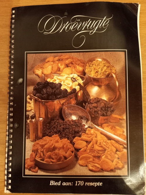 Droevrugte resepte boek uitgee deur Wellington Droevrugte Verspreiders