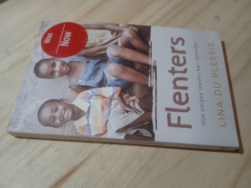 Flenters,_hoe_omgee_lewens_kan_verander_-_Lina_du_Plessis_(2014)_4 Flenters, hoe omgee lewens kan verander - Lina du Plessis (2014)