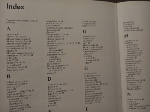 The Wayland library of science and technology: Animal behaviour 1990