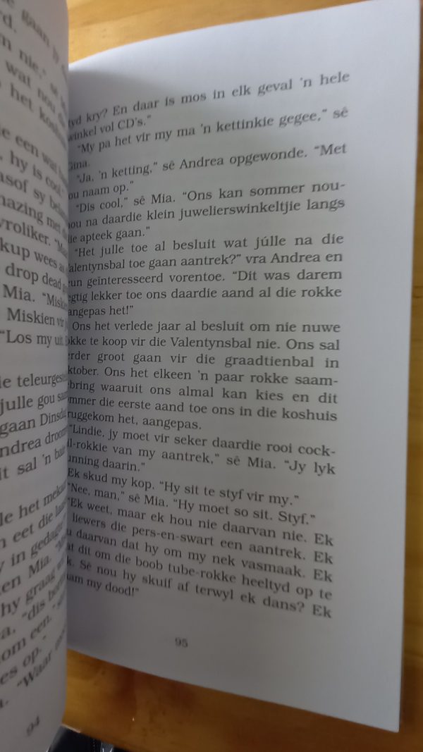 Skaduwees, skatte en skelmstreke - Nerine Ahlers & Alet Steenkamp (2014)