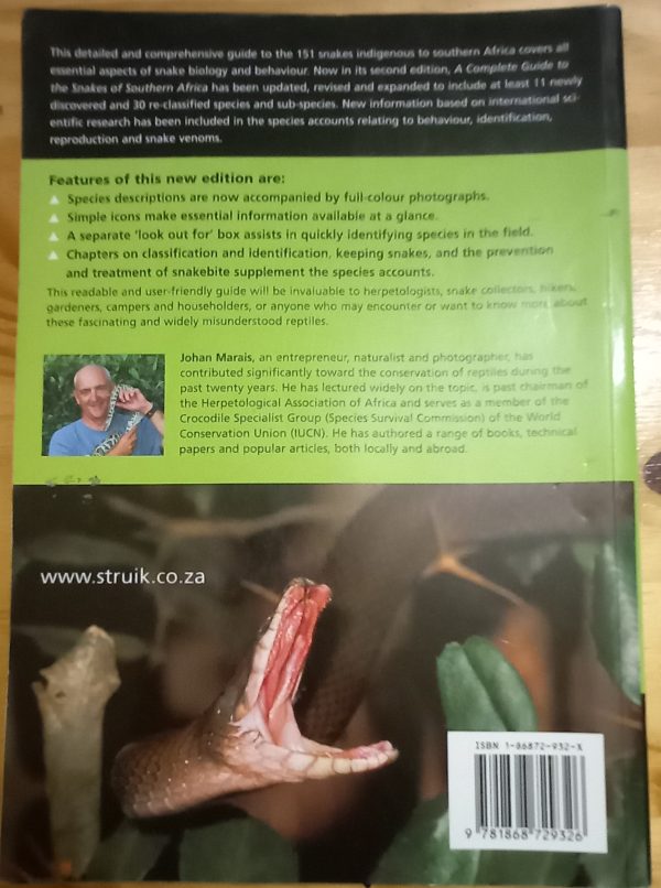 A complete guide to the snakes of Southern Africa - Johan Marais (2004)