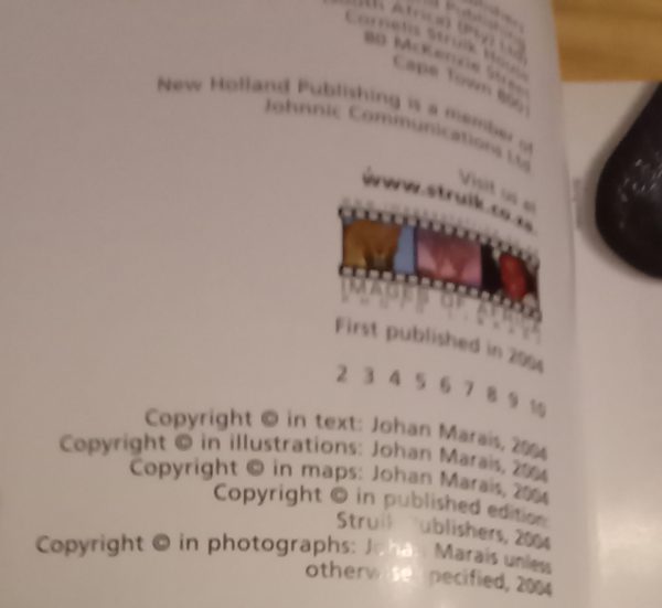 A complete guide to the snakes of Southern Africa - Johan Marais (2004)