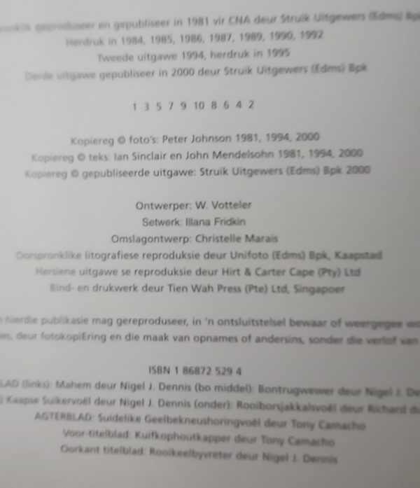 20240730_081633 Algemene gids tot voels van Suid Afrika - Ian Sinclair en John Mendelsohn (2000)